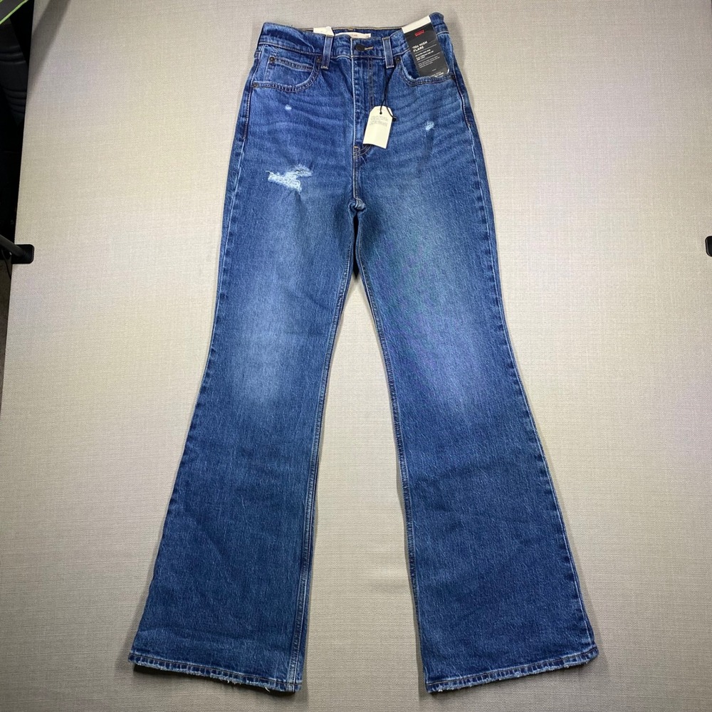 Levis 70s High Flare Jeans W26 L32 Medium Wash Distressed NWT